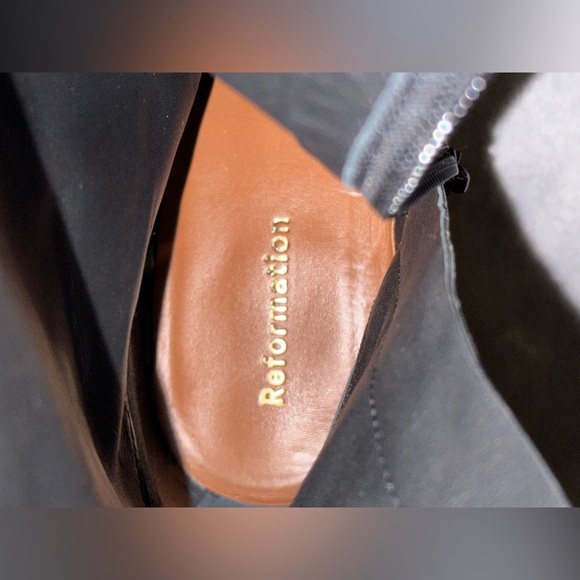 Reformation Nylah Nappa Knee Boot, size 7 Black - Picture 11 of 12